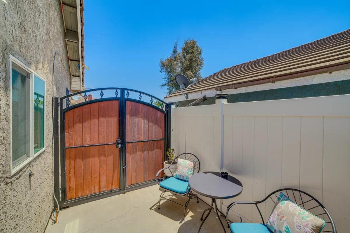 Spacious Studio With Private Entry Moreno Valley Bagian luar foto
